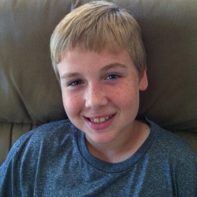 Profile Picture of Debby Travis (@debart1987) on Twitter