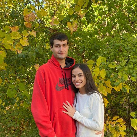 Profile Picture of Arriana Patraw (@arriana10) on Poshmark