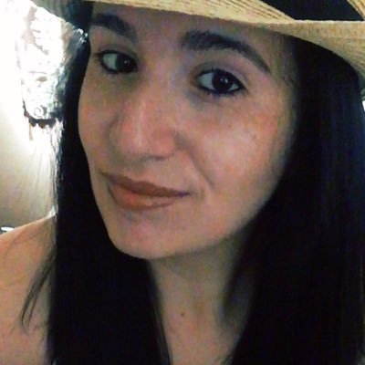 Profile Picture of Fabiola Jauregui (@FabiolaJauregu9) on Twitter