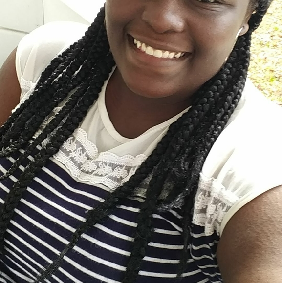 Profile Picture of Misherah bettard Bettard (@misherah) on Poshmark