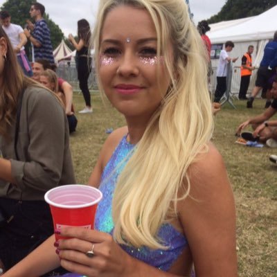 Profile Picture of Hollie Hobbs (@HollieHobbs14) on Twitter