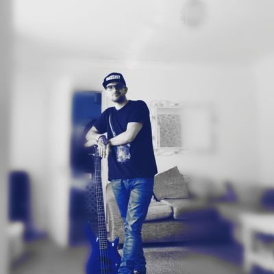 Profile Picture of Michael Madge (@MikeyRosenMadge) on Twitter