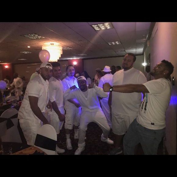 Profile Picture of Drew Newton (@drewnewton12) on Poshmark