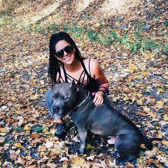 Profile Picture of Aleshia Ceste (@aceste) on Poshmark