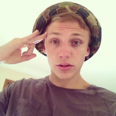 Profile Picture of Tom Crozier (@Thomas_crozierr) on Twitter