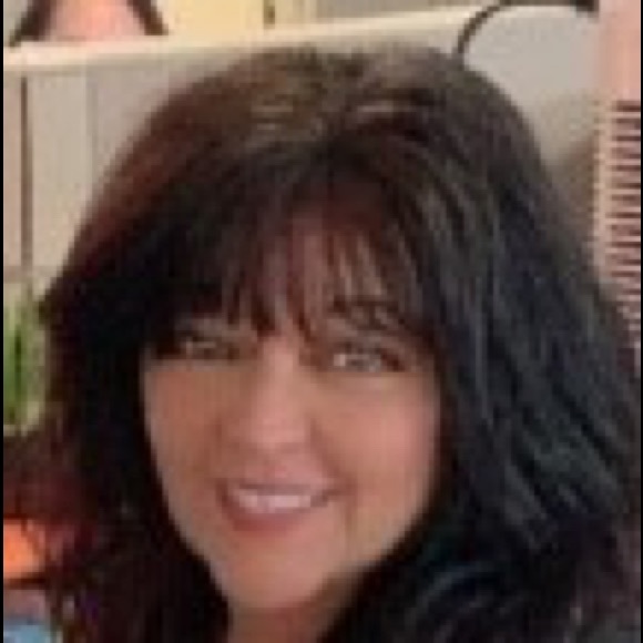 Profile Picture of Tamara Nemecek (@tamtam5150) on Poshmark