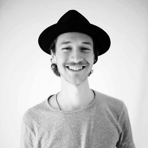 Profile Picture of Zachary Pavilonis (@zackpav) on Poshmark