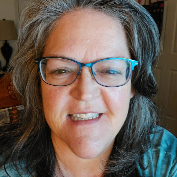 Profile Picture of Bobbye Kolter (@bobbyekolter) on Poshmark