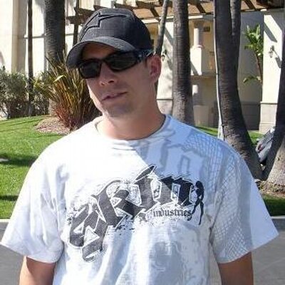 Profile Picture of Dave Michalowski (@Davemanskii) on Twitter
