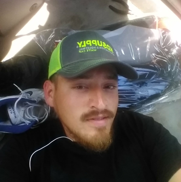 Profile Picture of Robert Becerra (@robertbecerr430) on Poshmark