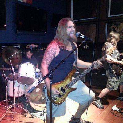 Profile Picture of Eric Boyce (@ebz44) on Twitter