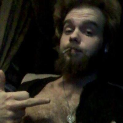 Profile Picture of James Giddings (@xLucky2212) on Twitter