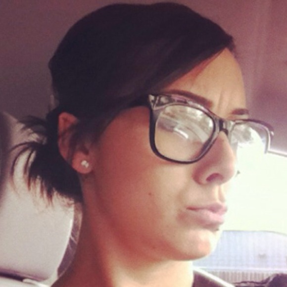 Jillian Keister - Poshmark Profile Picture of Jillian Keister (@jill24ian) on Poshmark