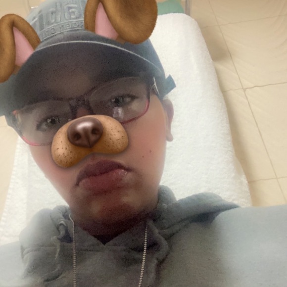 Profile Picture of Menage Shepperson (@menage_s) on Poshmark