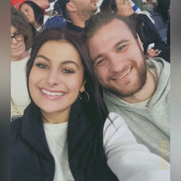 Profile Picture of Haley Schmelter (@haleyschmelter) on Poshmark