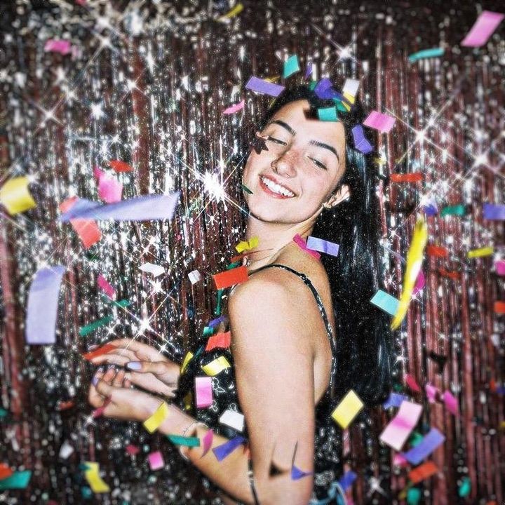 Profile Picture of 𝙎𝙩𝙚𝙡𝙡𝙖 (@charlisfare) on Tiktok