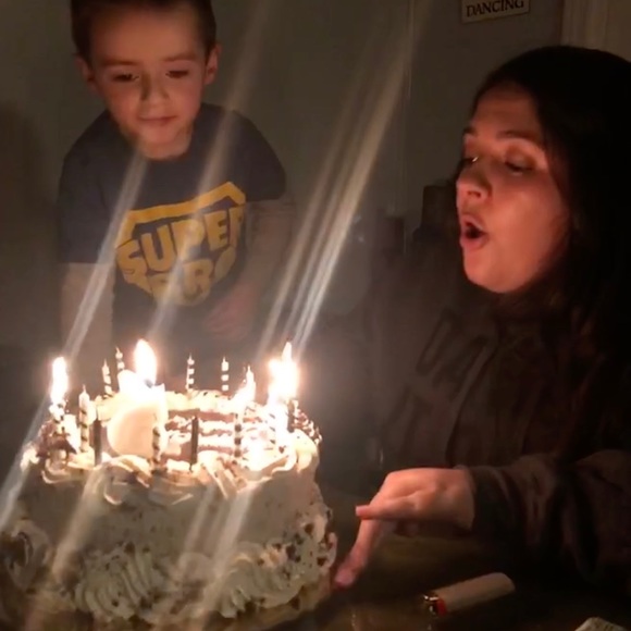 Profile Picture of Jacqueline Lopez (@jaclopez97) on Poshmark