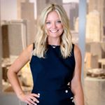 Profile Picture of Kim Bowman (@at_home_with_kimb) on Instagram