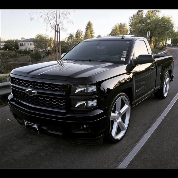 Profile Picture of Joe Tabarez (@tabarez26jose) on Poshmark