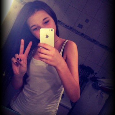 Profile Picture of Julia (@hass_ana) on Twitter