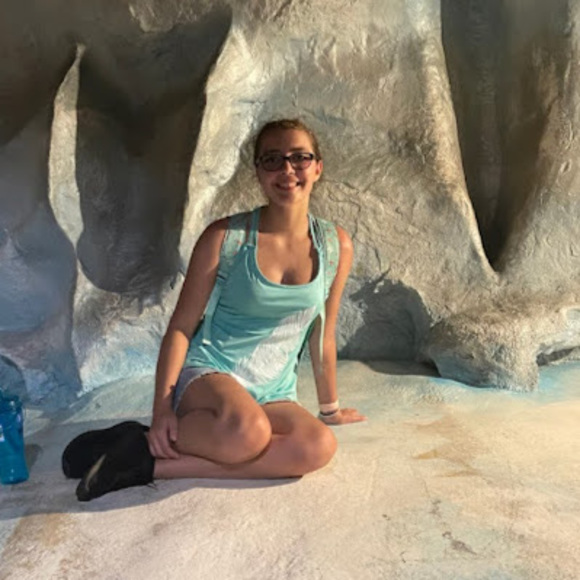 Lexie Jones - Poshmark Profile Picture of Lexie Jones (@adjones071603) on Poshmark