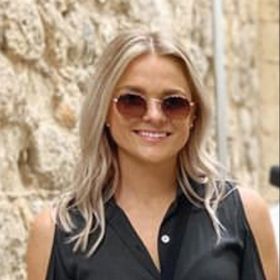 Profile Picture of Courtney Hahn (@courtneyyhahn) on Pinterest