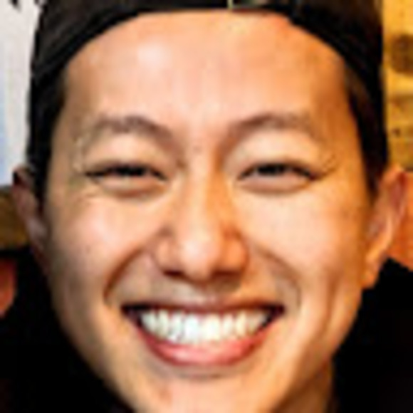 Profile Picture of Michael Yang (@mikeyang29) on Poshmark