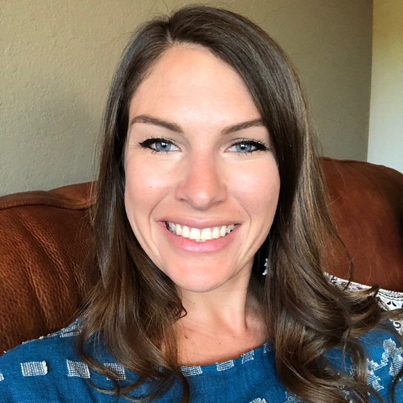 Laurel Patterson - Poshmark Profile Picture of Laurel Patterson (@laurelp44) on Poshmark