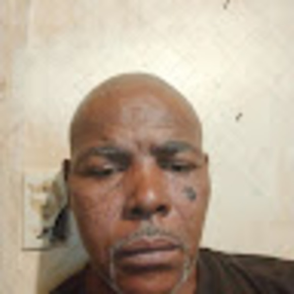 Profile Picture of Matthew Tsaylor (@matthewtsaylor) on Poshmark