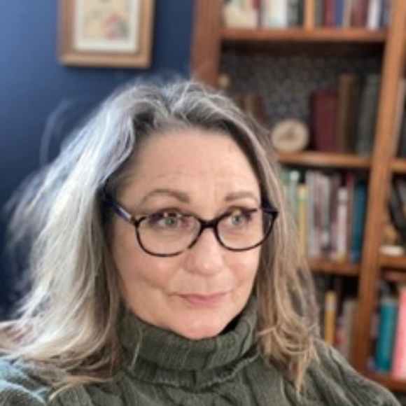 Profile Picture of Lisa Canaday (@lisaplants) on Poshmark