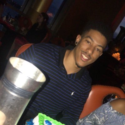 Profile Picture of Aaron Brooks (@SimplyADB) on Twitter