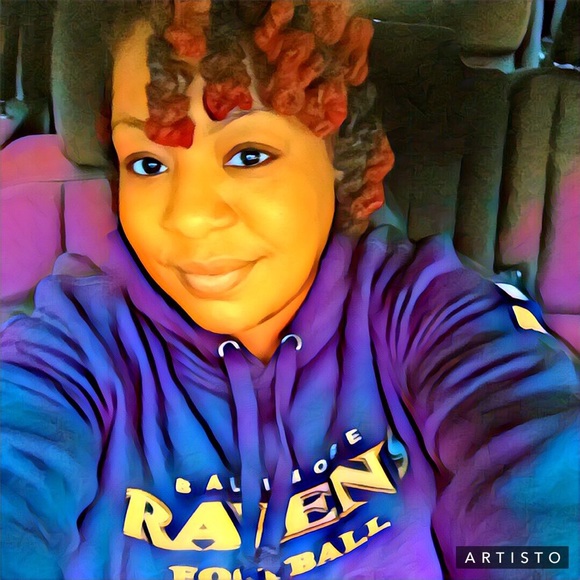 Profile Picture of Tosha Moore (@toshamoore30) on Poshmark