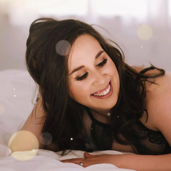 Kristin Worthen - Poshmark Profile Picture of Kristin Worthen (@kristinw14) on Poshmark