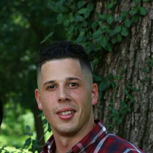 Profile Picture of Herminio Rivera (@har2ae) on Poshmark