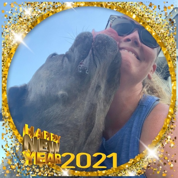 Profile Picture of Alicia Gannello (@thegannellos) on Poshmark