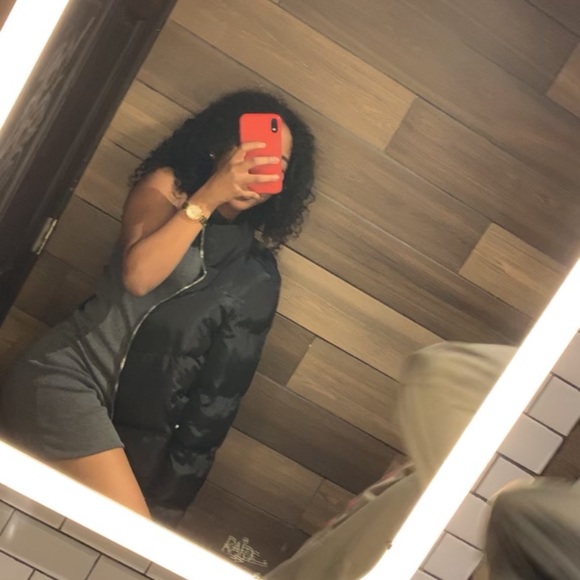 Profile Picture of Nabila Mohamadou (@nabilamhd) on Poshmark