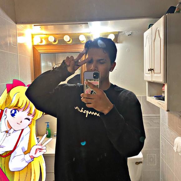 Profile Picture of Guillermo Uchiha (@lastuchiha) on Poshmark