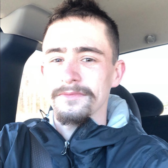 Profile Picture of Chad Sharpe (@chad0424) on Poshmark
