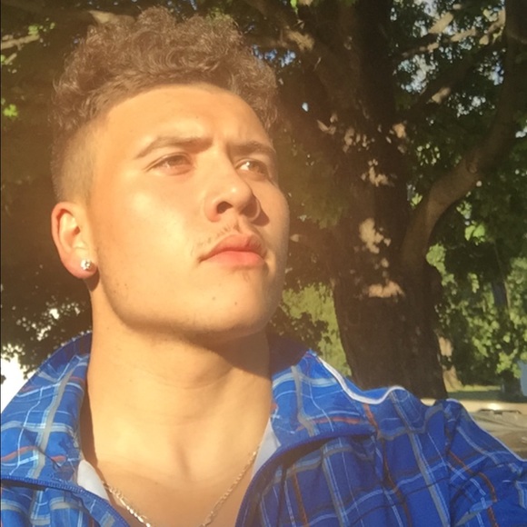 Profile Picture of Cyrus Daniel (@cyrusd11) on Poshmark