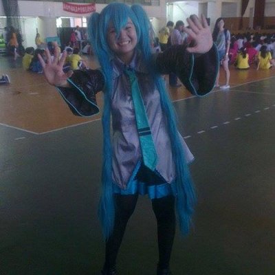Profile Picture of Qing Mei Ren (@QingMeiRen) on Twitter
