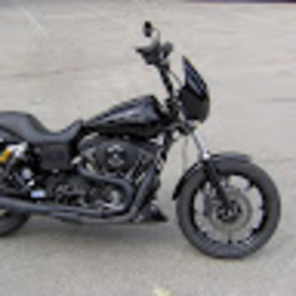 Profile Picture of Lucius Cutis (@luciuscurtis6) on Poshmark