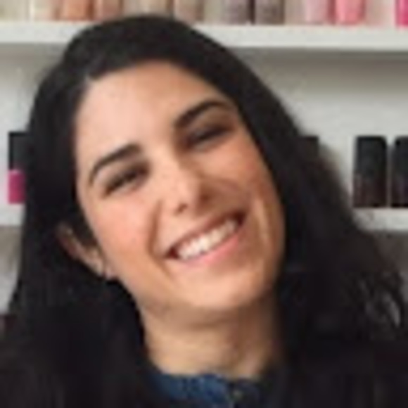 Profile Picture of Samantha Gordon danner (@sagoda) on Poshmark