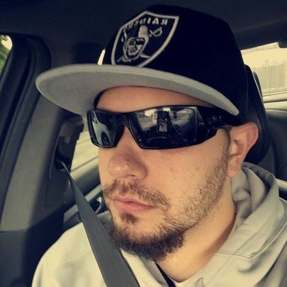 Profile Picture of Nicholas Radofsky (@nickkrad) on Poshmark