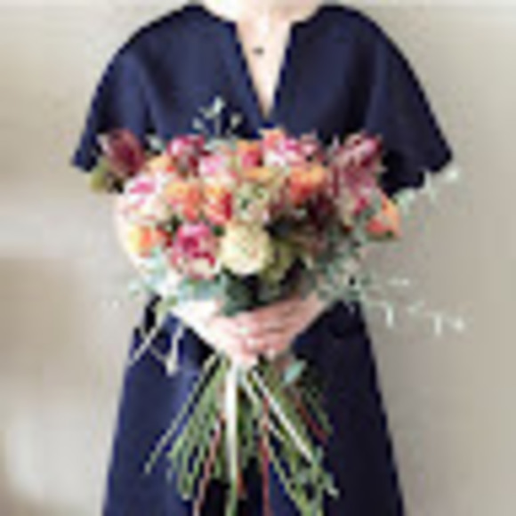 Sol Lee - Poshmark Profile Picture of Sol Lee (@sollee91) on Poshmark