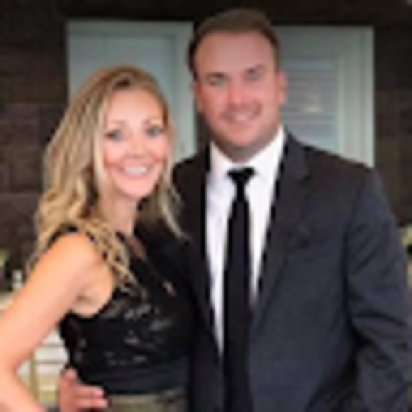 Profile Picture of Christopher Thude (@cpthude) on Poshmark