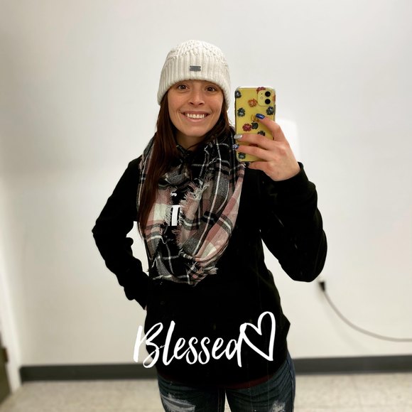 Profile Picture of Shawnee Staggers (@shawneemarie22) on Poshmark