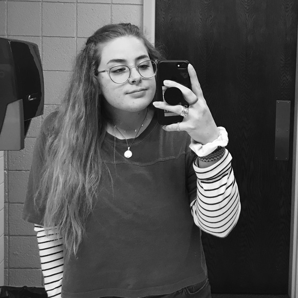 Taliah Dresen - Poshmark Profile Picture of Taliah Dresen (@taliahnikole) on Poshmark