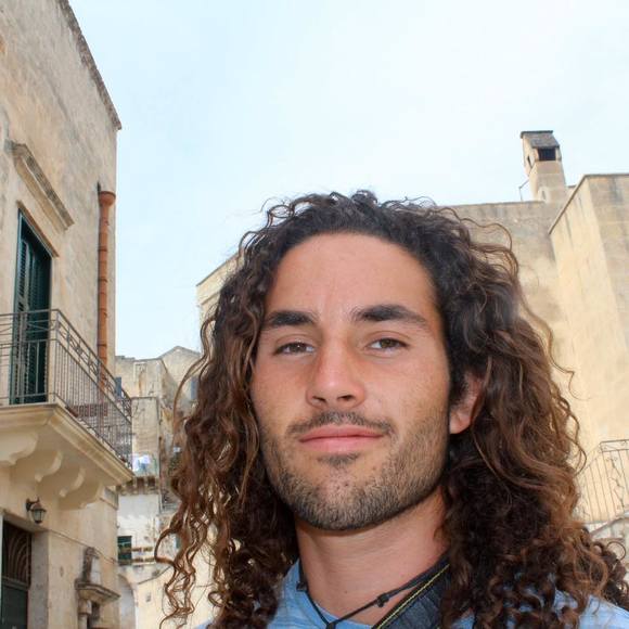 Profile Picture of Zach Rosenthal (@zachrosenthal) on Poshmark