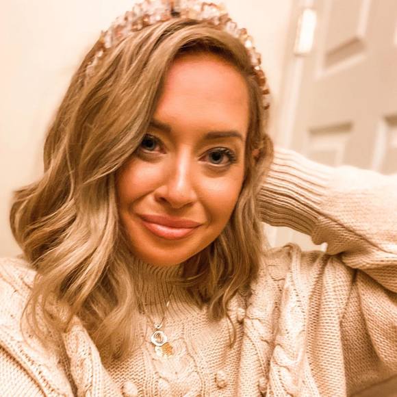 Profile Picture of Heather anne Naples (@hanaples) on Poshmark