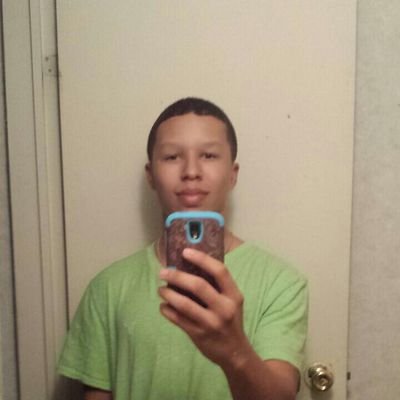 Profile Picture of Ryan Locklear (@ae8e4988c82f44a) on Twitter
